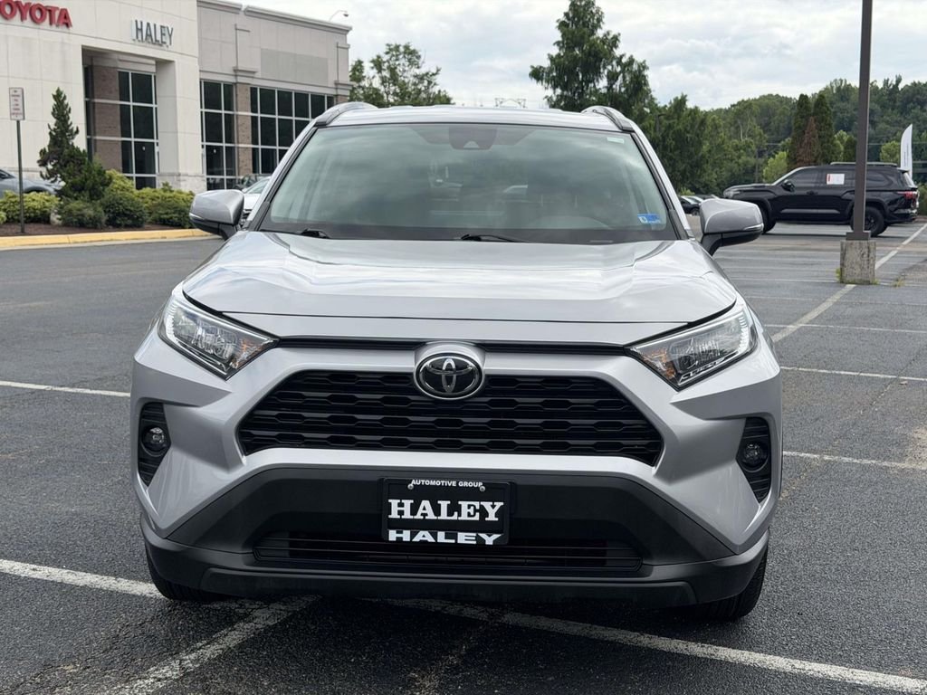 Used 2021 Silver Toyota XLE image 24