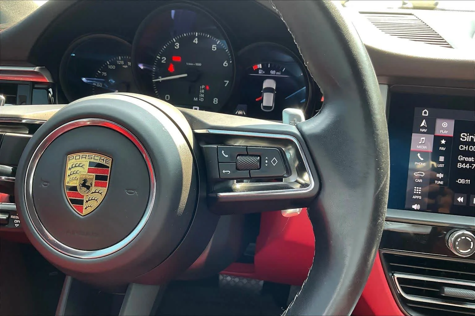 Used 2023  Porsche T image 25