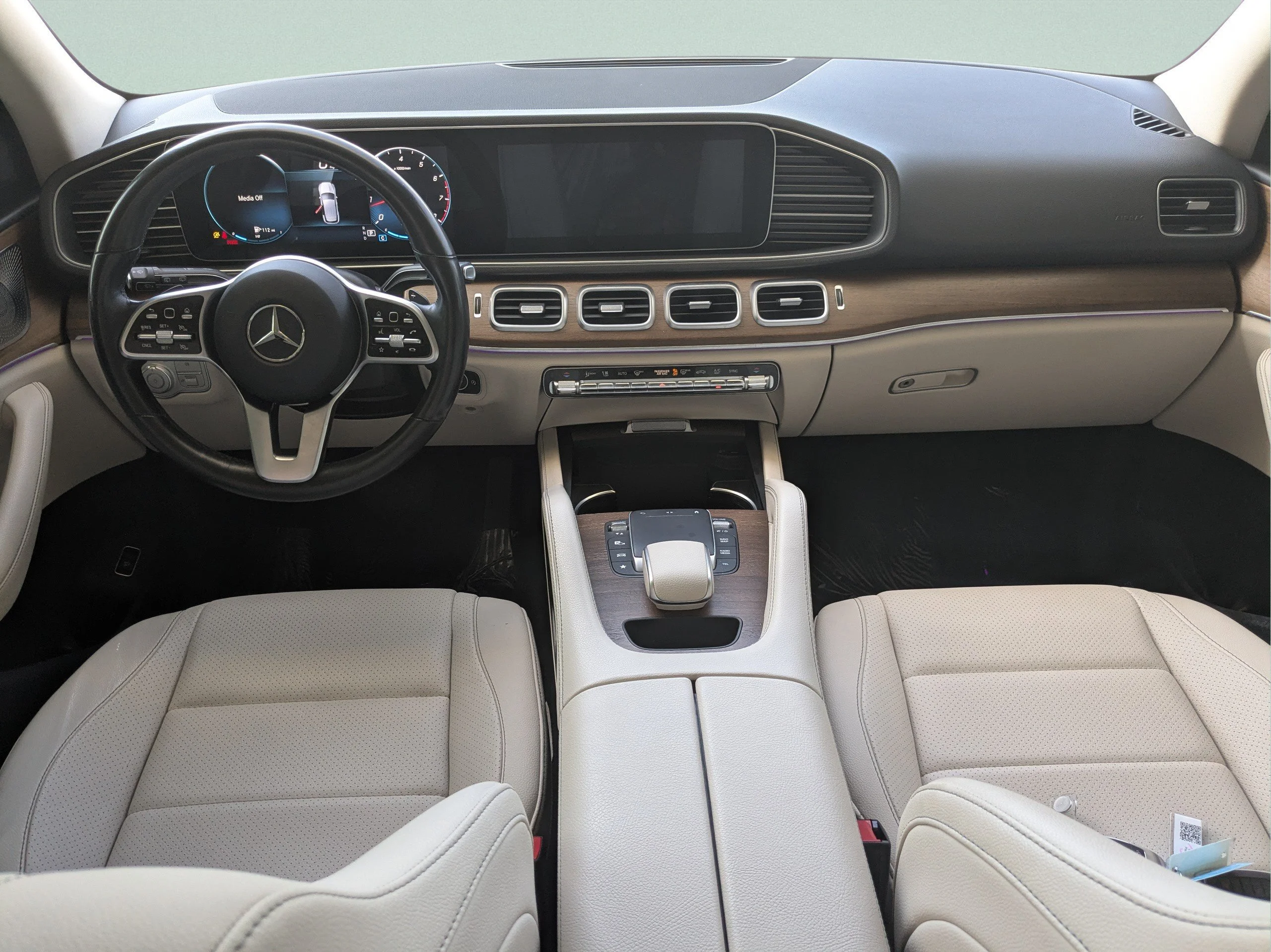 Used 2022 White Mercedes-Benz GLE 350 image 16