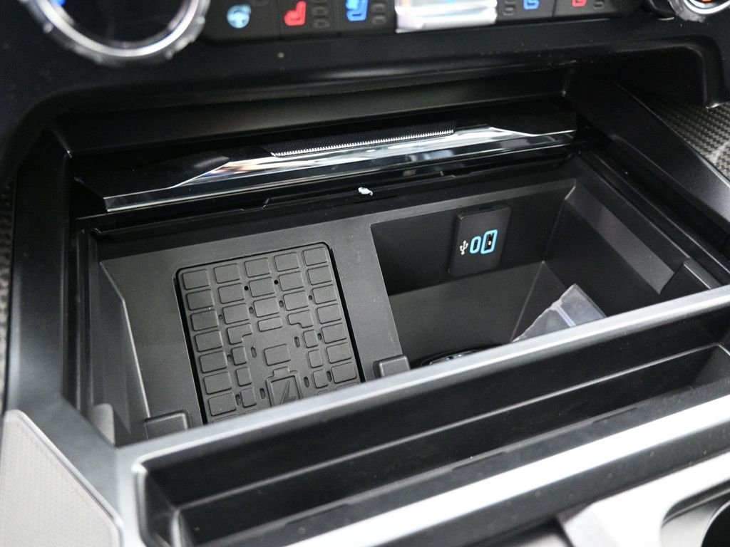 New 2026 Carbonized Gray Metallic Ford Lariat image 18