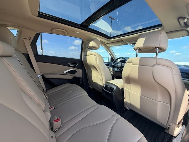 Used 2021 White Acura Base image 17