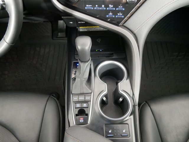 Certified Used 2020 Wind Chill Pearl Toyota Hybrid XLE image 24