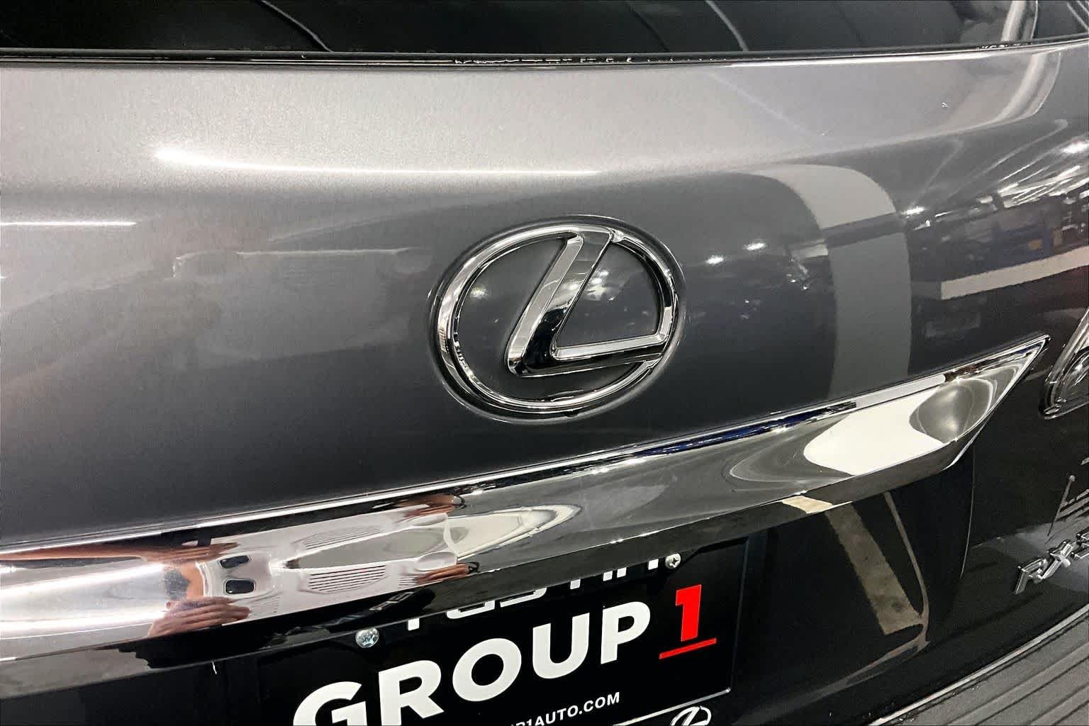 Used 2014 Nebula Gray Pearl Lexus  image 31
