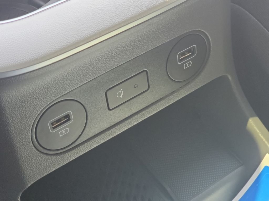 Used 2024 Black Hyundai SEL image 14