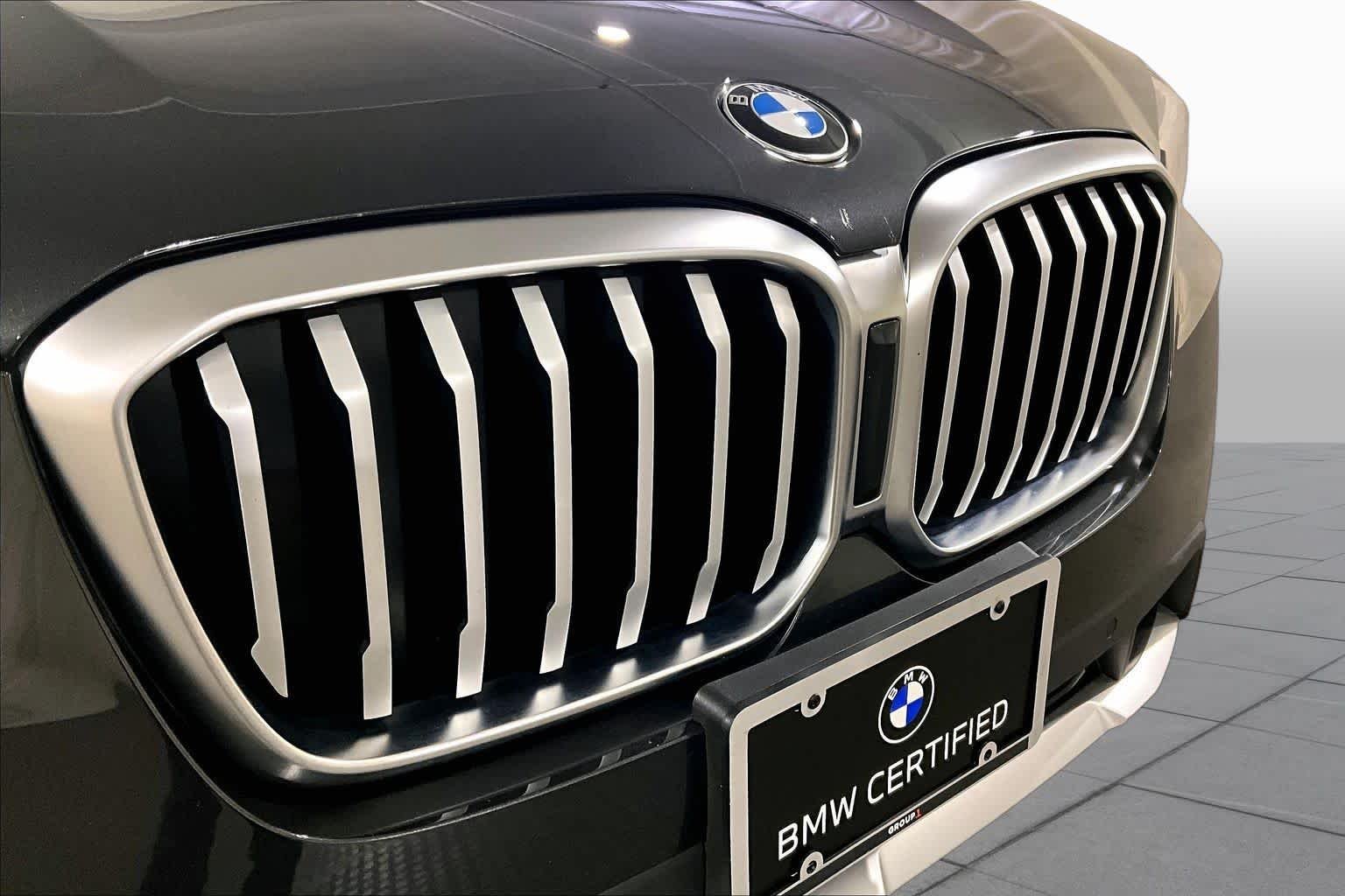 Certified Used 2023 Dark Graphite Metallic BMW xDrive30i image 31