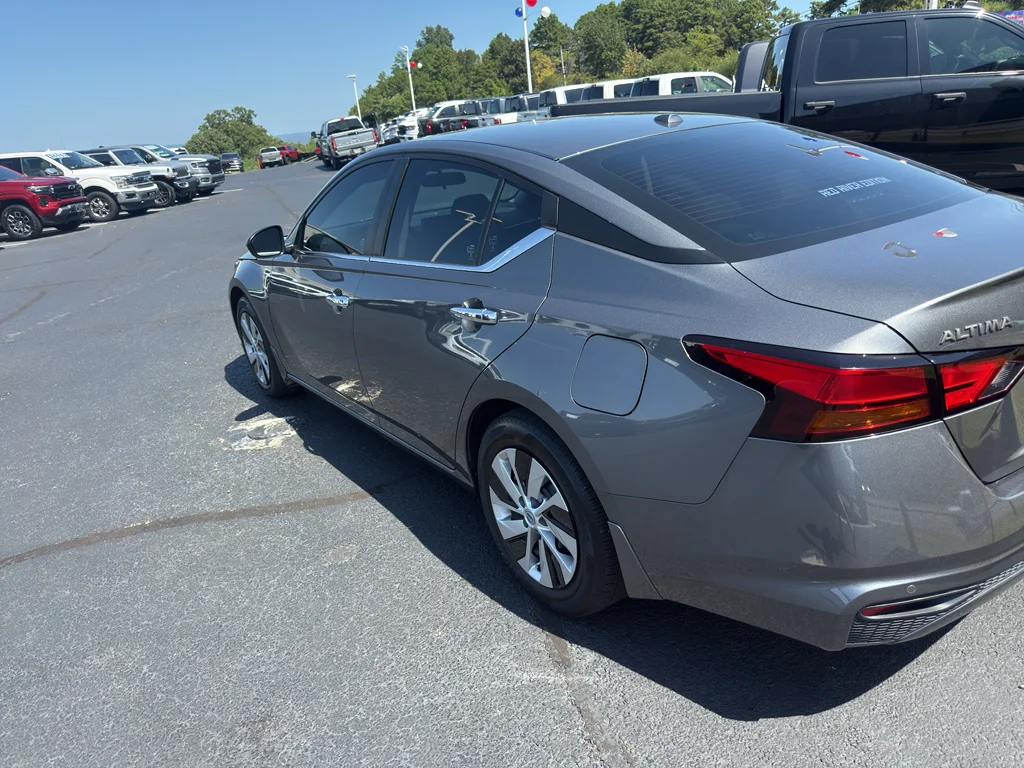 Used 2025 Gun Metallic Nissan S image 6