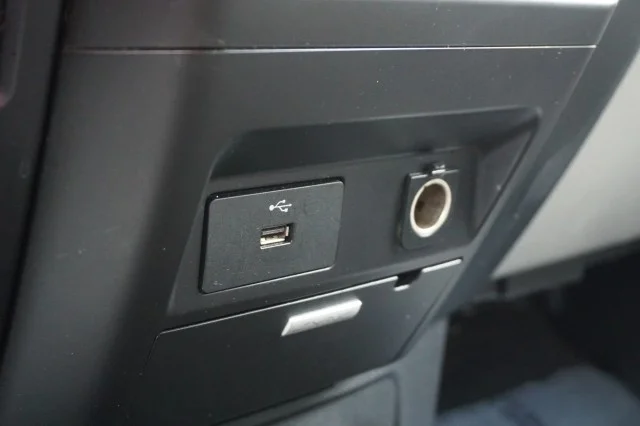 Used 2018  Ford XL image 28