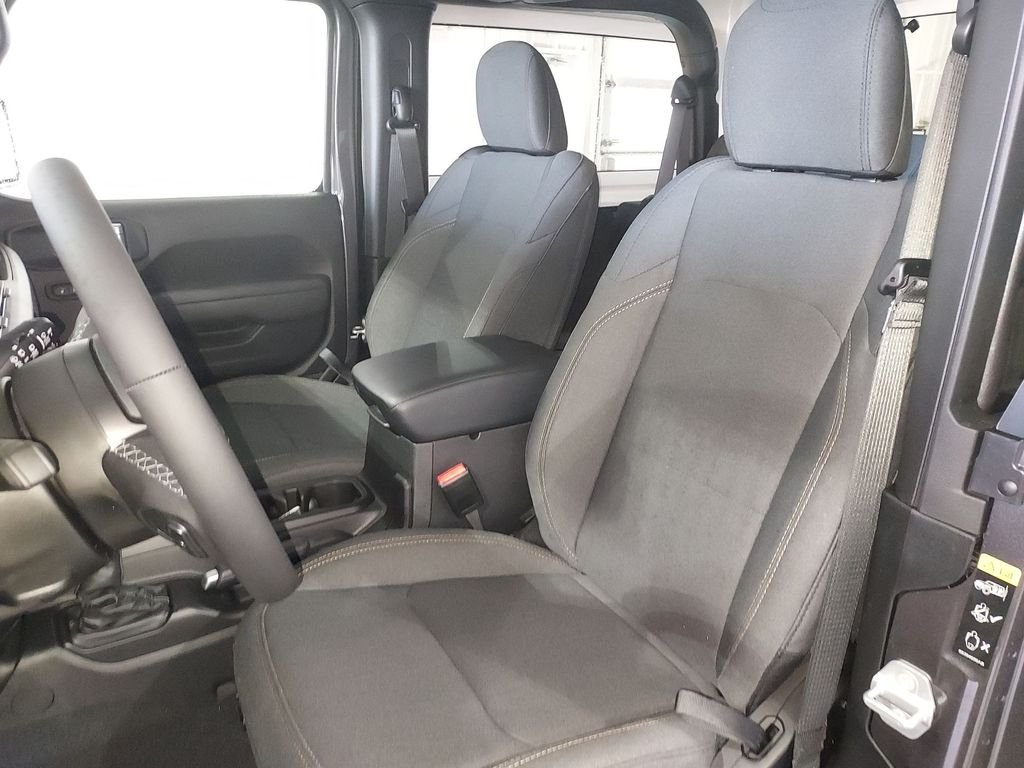 2026 Jeep Wrangler 2-Door Willys - Photo 17
