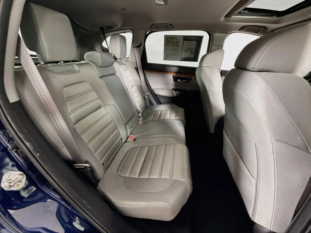Used 2018 Obsidian Blue Pearl Honda EX image 8