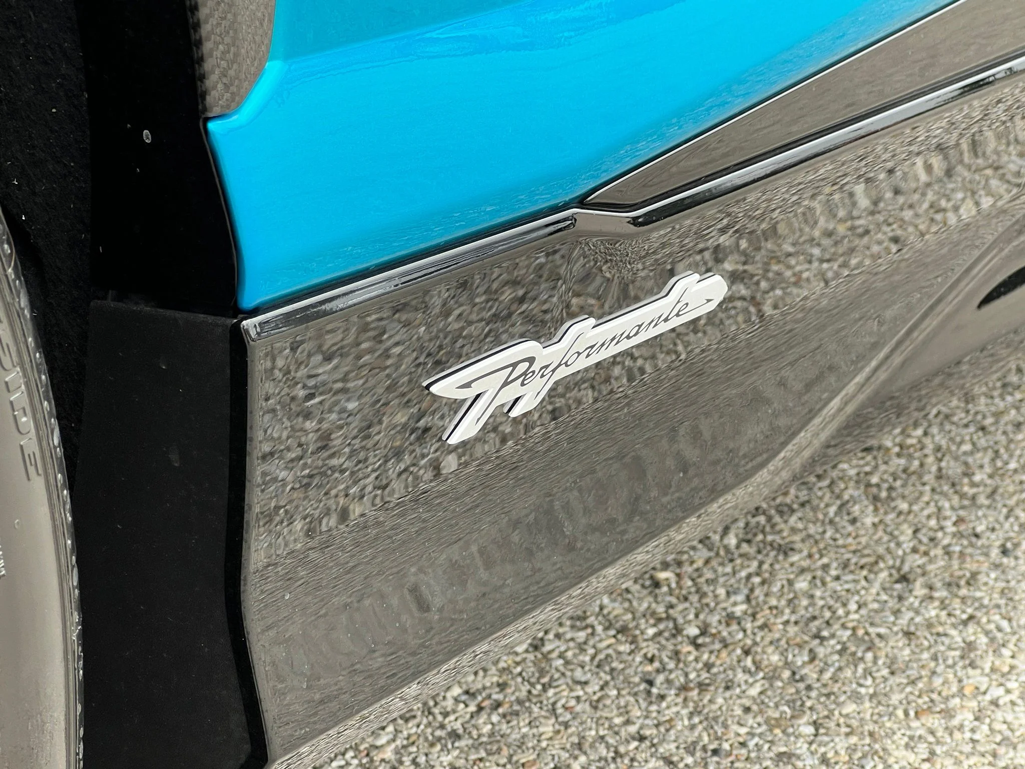 Used 2023 Blue Lamborghini Performante image 50
