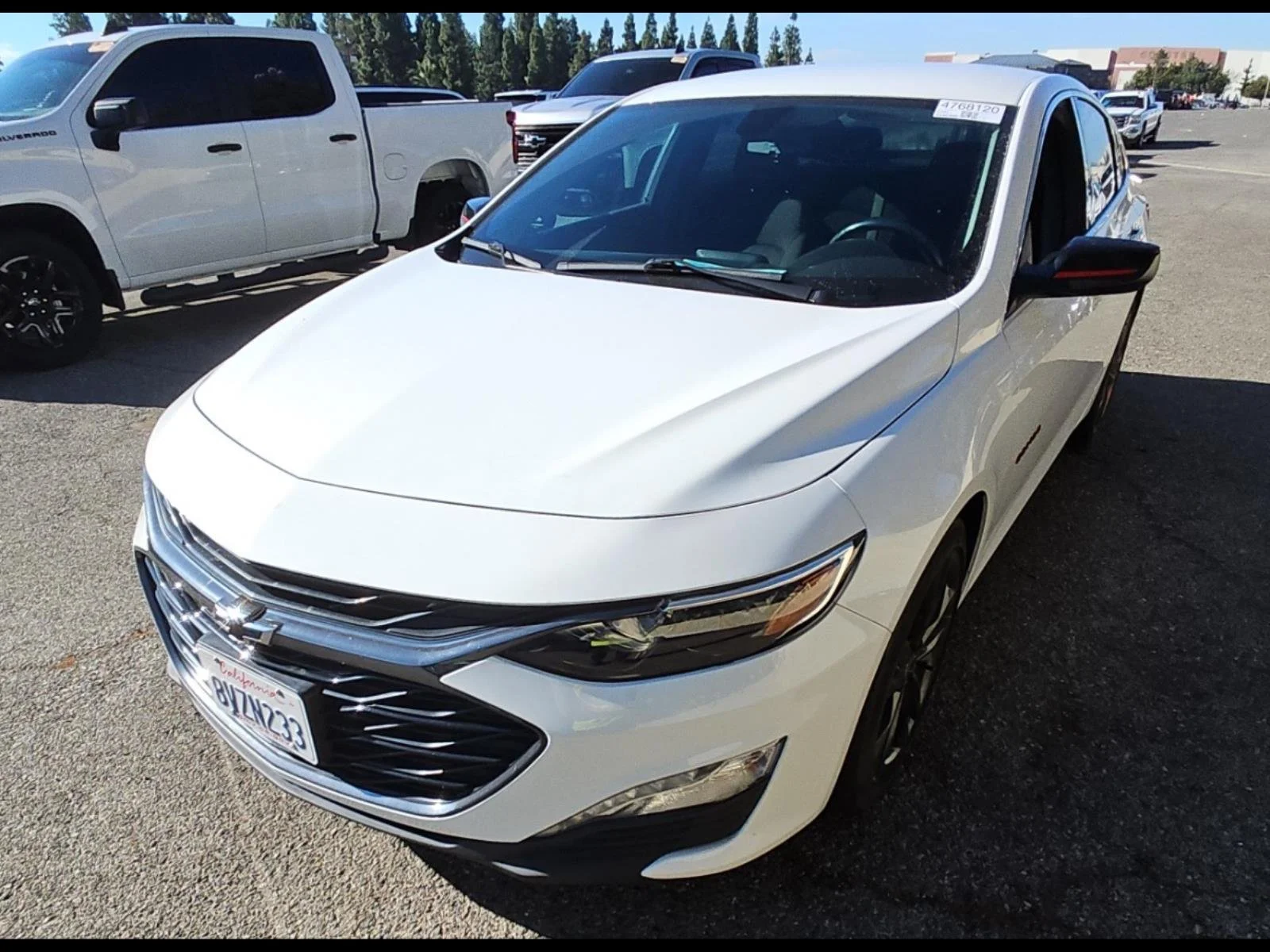 Used 2021 SUMMIT WHITE Chevrolet LT image 1
