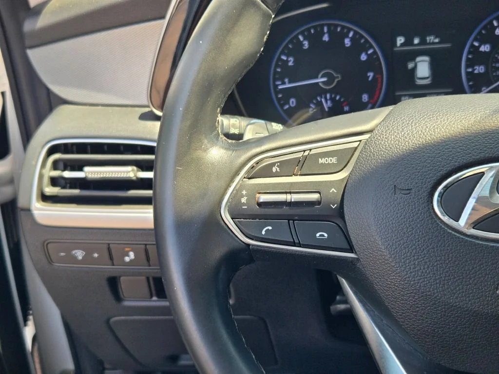 Used 2022 White Hyundai SEL image 32