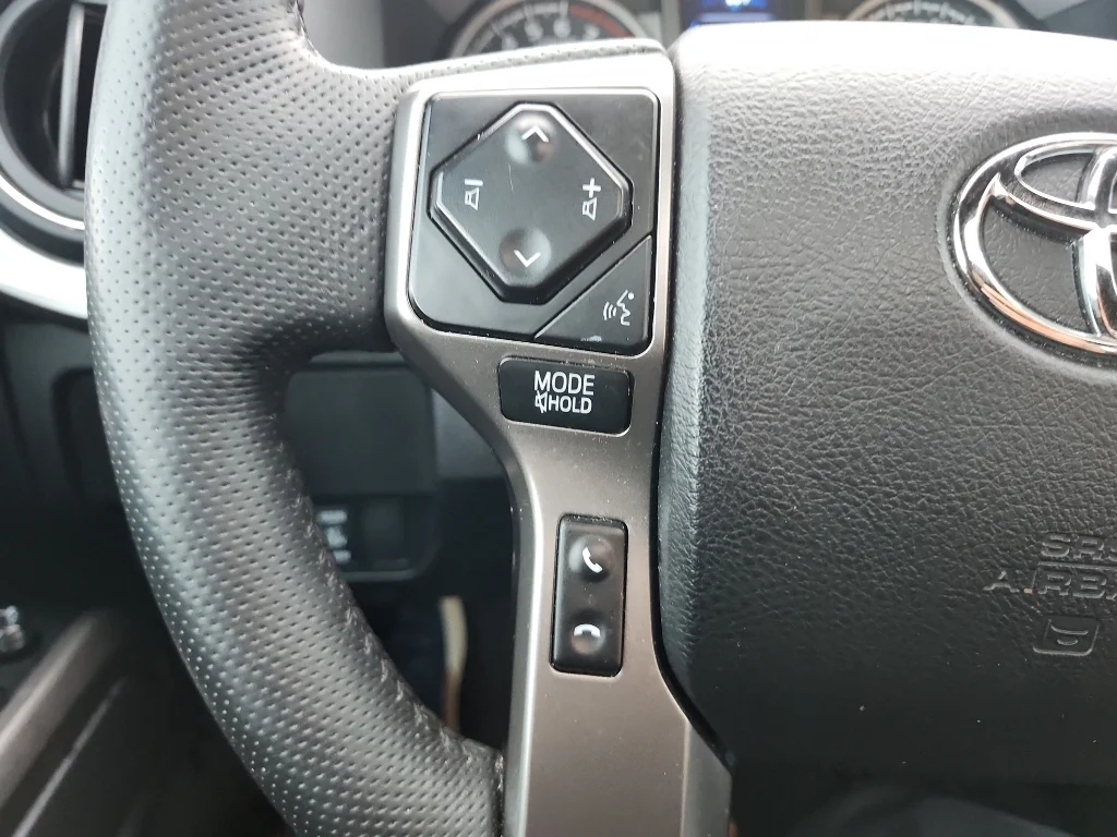Used 2022 Midnight Black Metallic Toyota Limited image 25