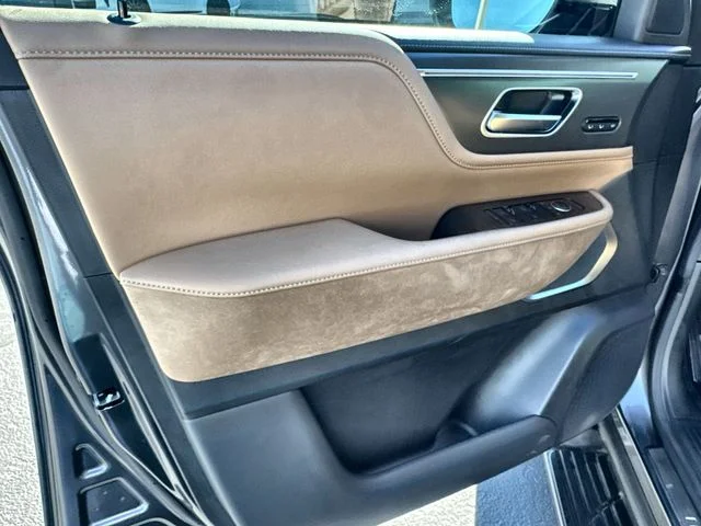 New 2026 Gray INFINITI LUXE image 23
