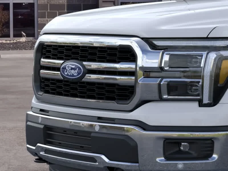 New 2026 Oxford White Ford Lariat® image 17