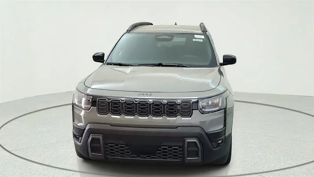 New 2026 Sting-Gray Clear-Coat Exterior Paint Jeep Laredo image 3