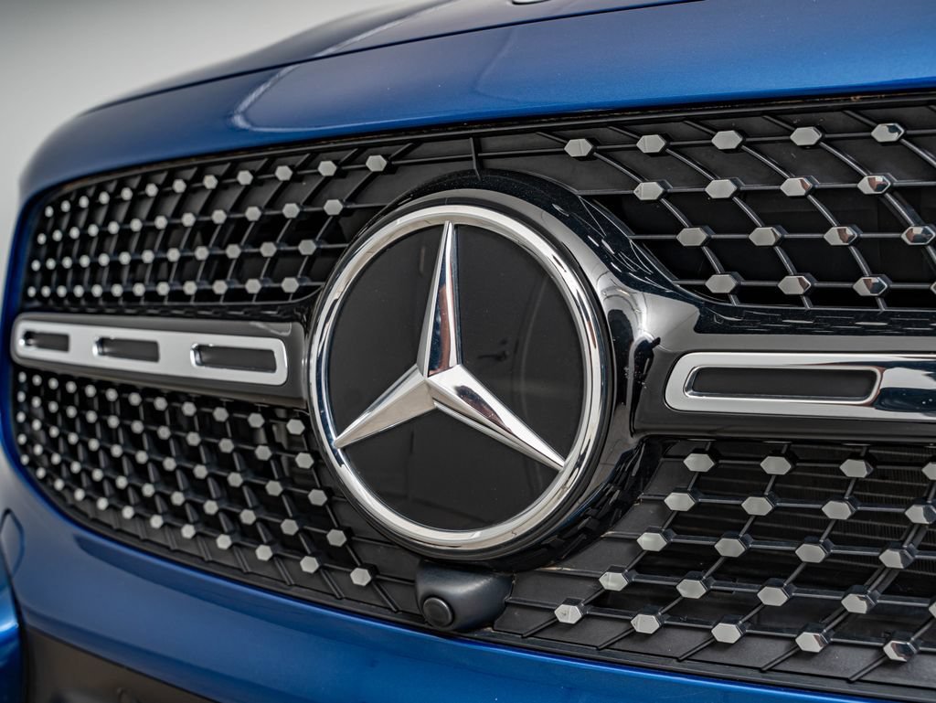 Certified Used 2024 Starling Blue Metallic Mercedes-Benz GLB 250 image 12