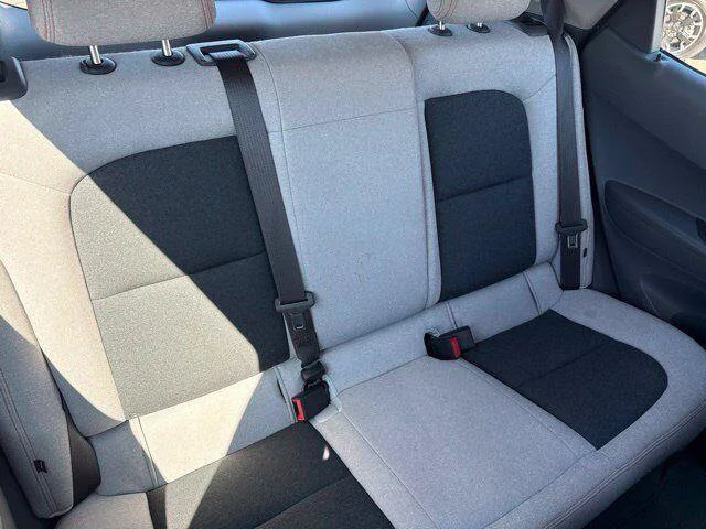 Used 2017 White Chevrolet LT image 12