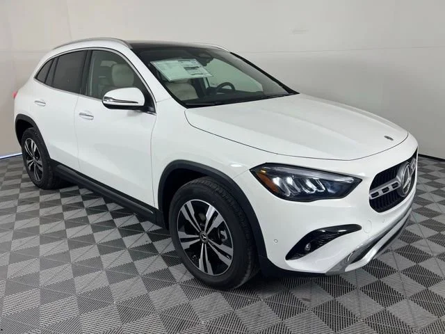 New 2026 Polar White Mercedes-Benz GLA 250 image 44