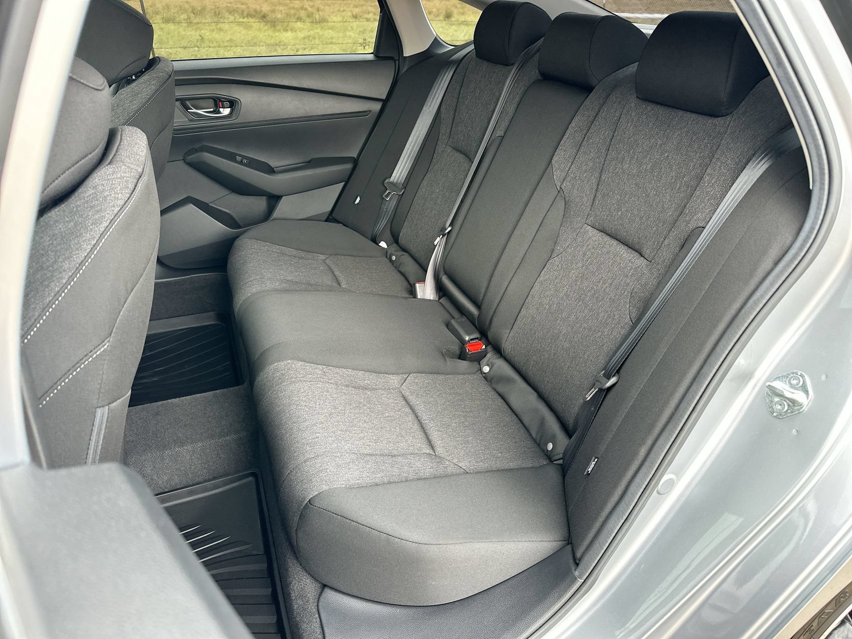 Used 2026 Silver Honda SE image 22