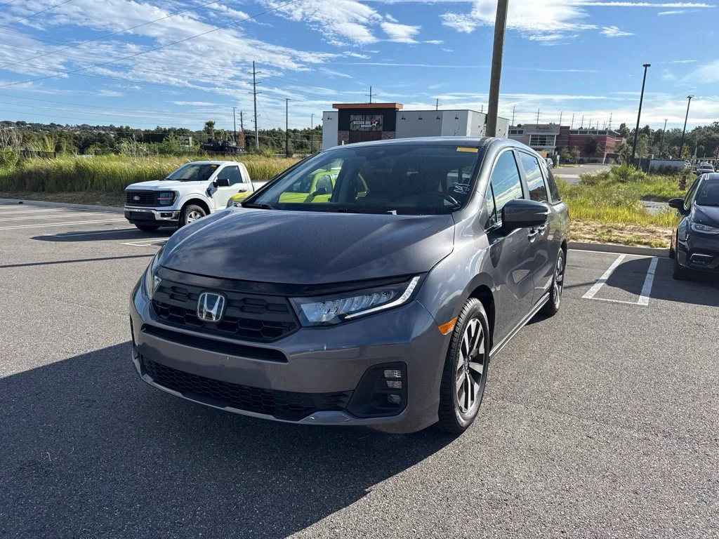 Used 2025 Gray Honda EX-L image 5