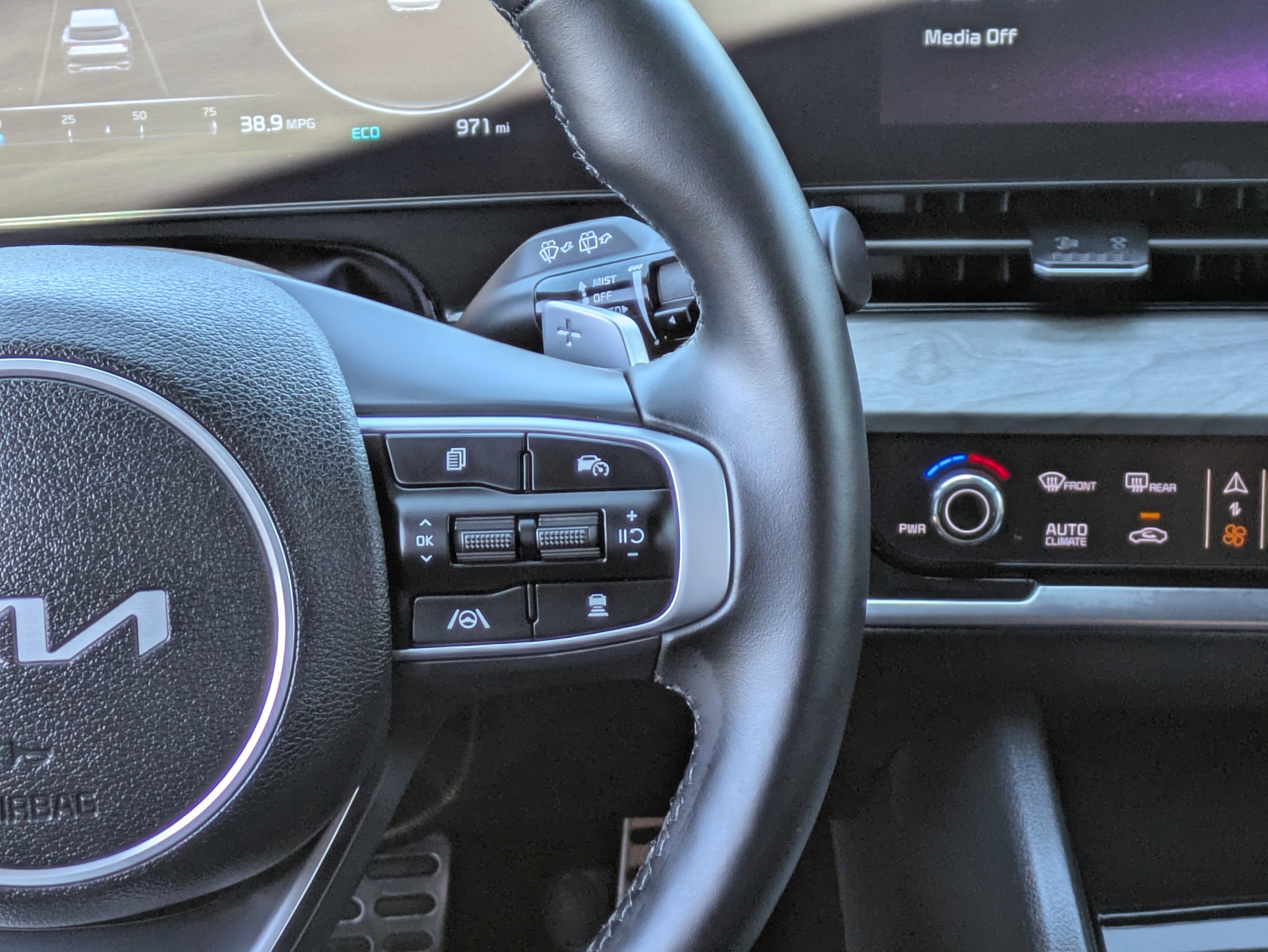 2025 Kia Sportage X-Line Prestige - Photo 22