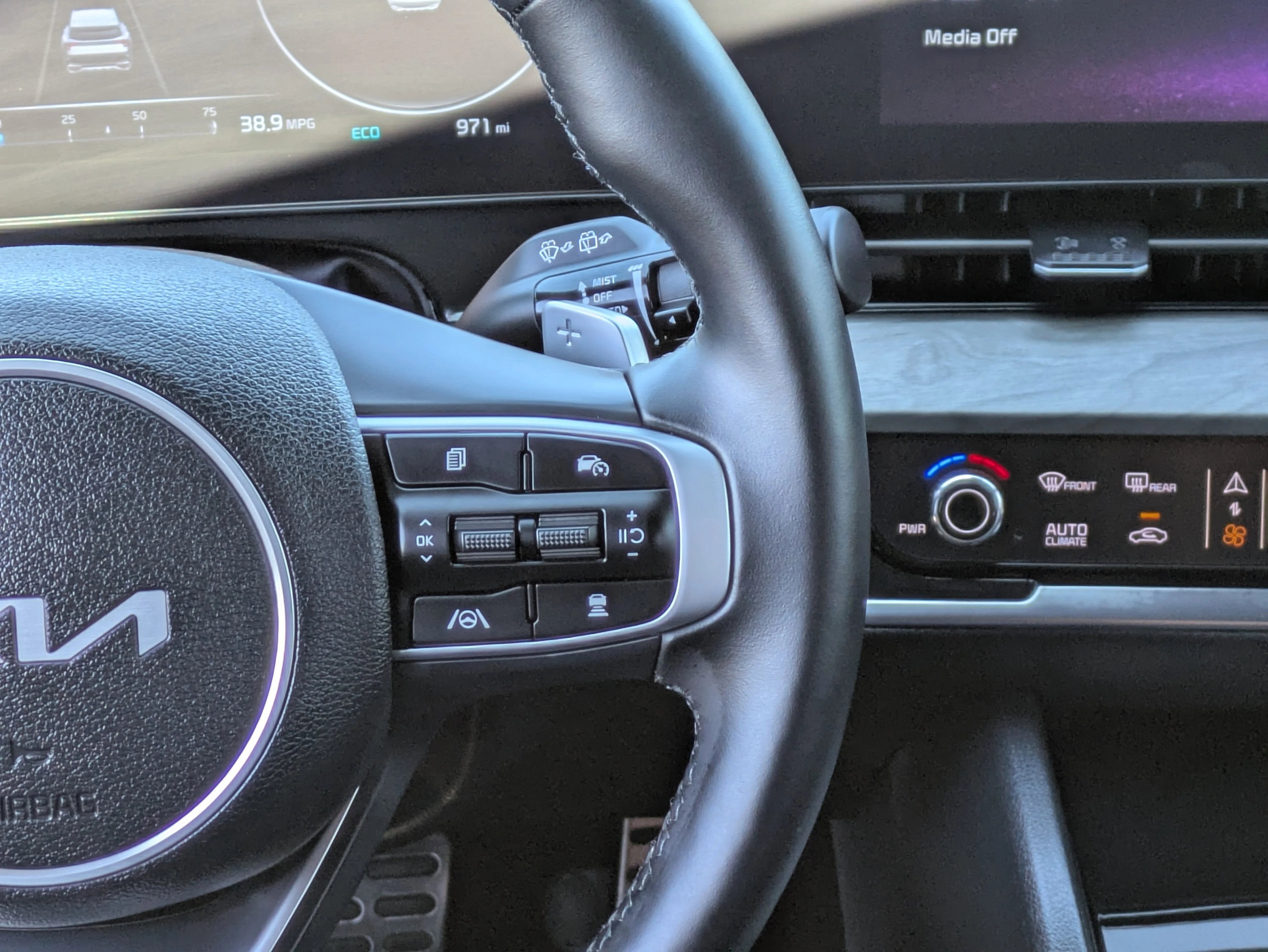 2025 Kia Sportage X-Line Prestige - Photo 22