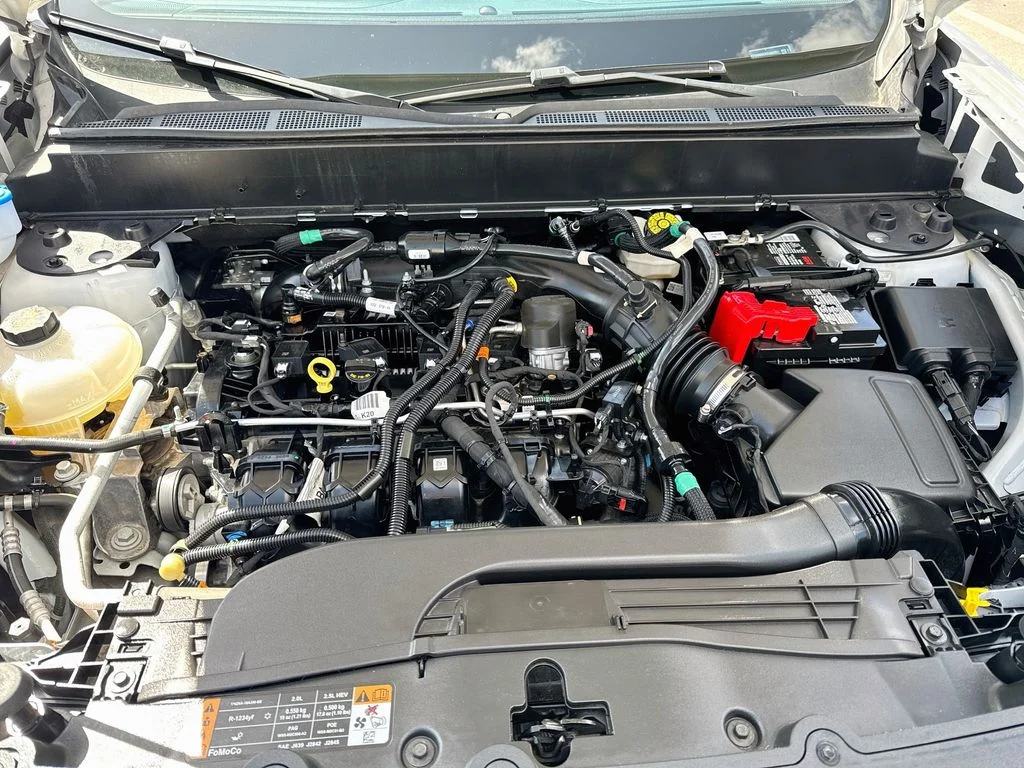 Used 2024 White Ford XL image 35