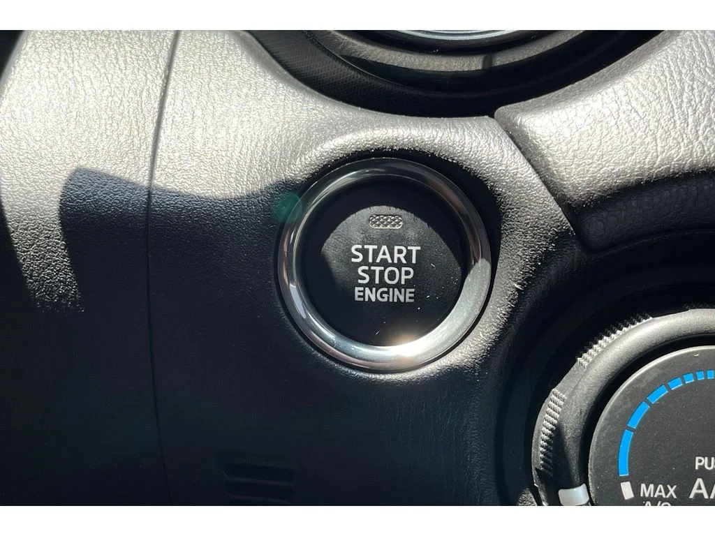 Used 2020 Jet Black Mica Mazda Club image 31