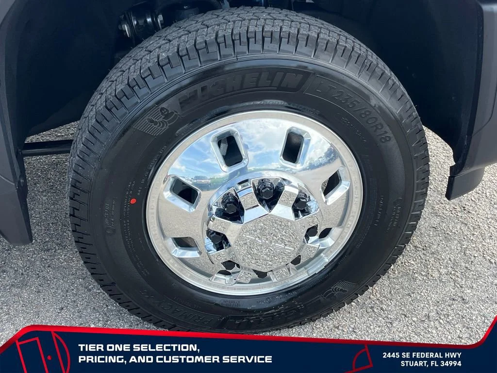 New 2026 Summit White GMC Denali DRW image 21