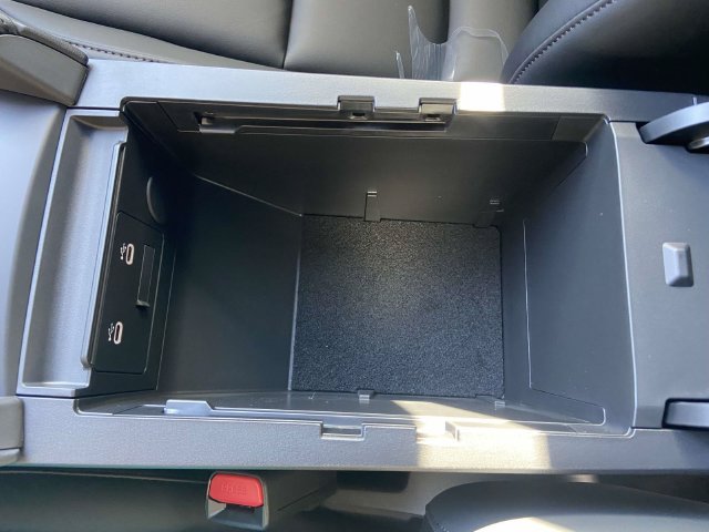 New 2026 Platinum Quartz Mazda 2.5 S Select Sport image 10