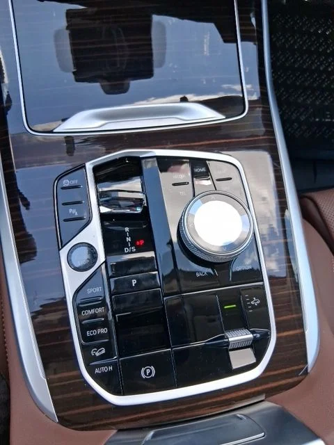 New 2027 Mineral White Metallic BMW xDrive40i image 12