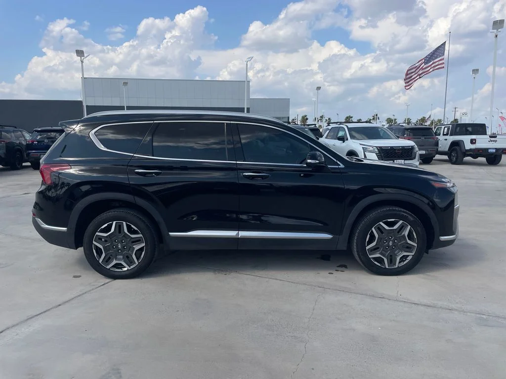 Used 2021 Black Hyundai Limited image 6