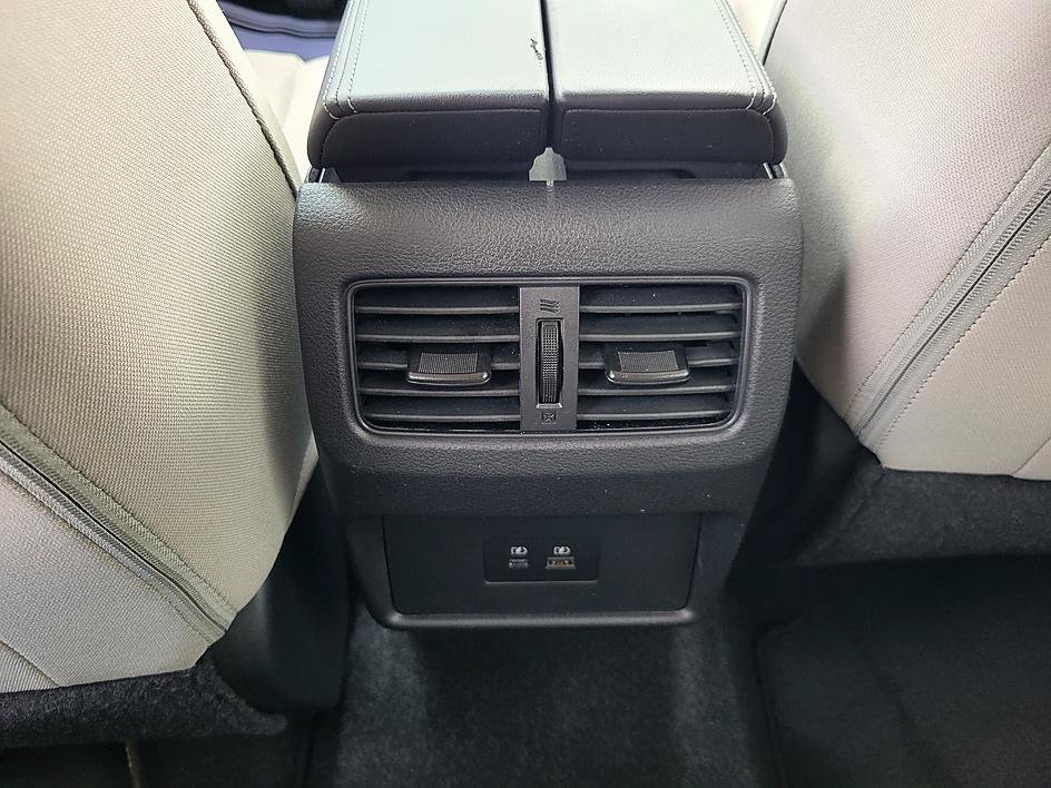 Used 2023 Pearl White Tricoat Nissan SV image 31