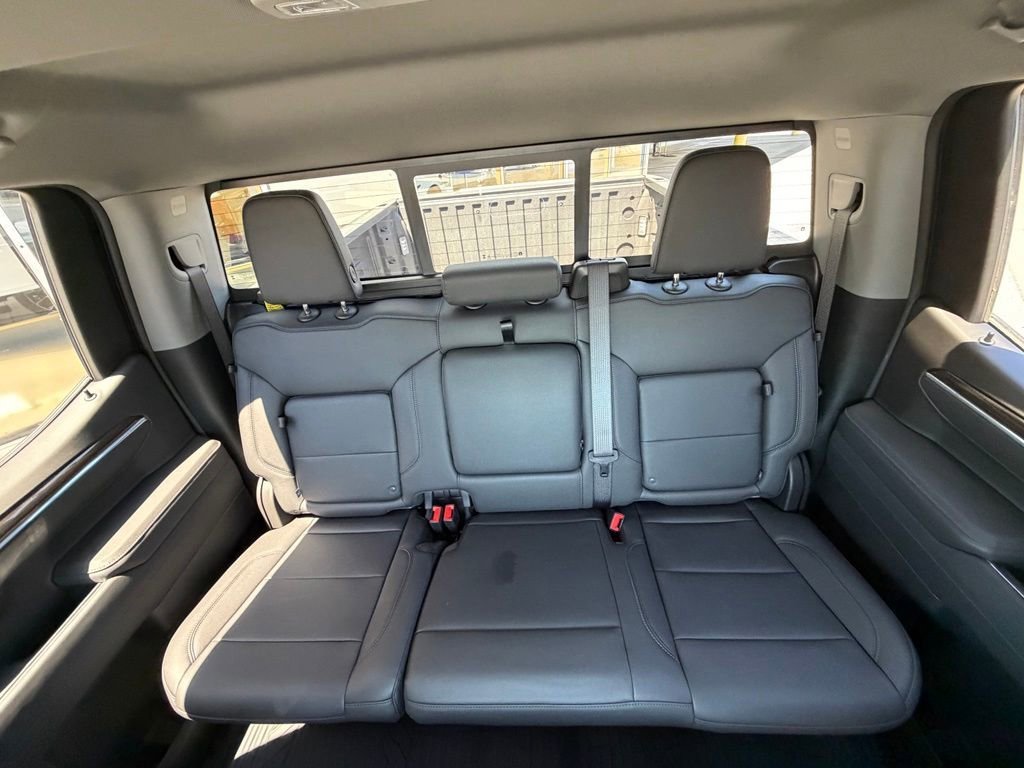2025 Chevrolet Silverado 1500 RST - Photo 12