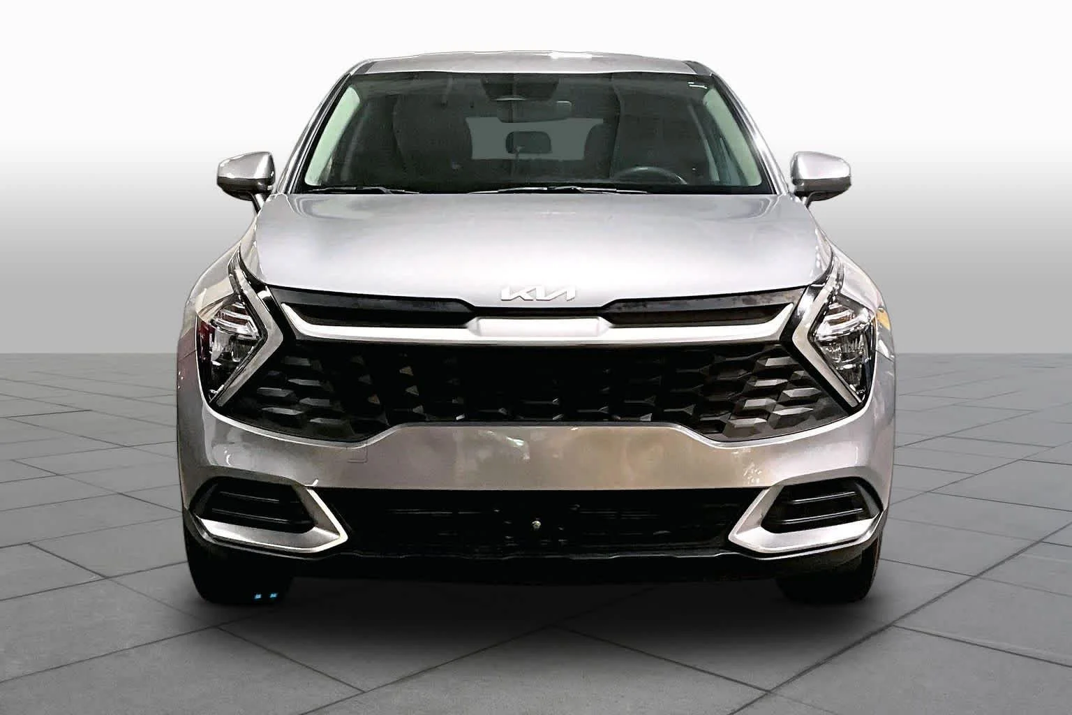 Used 2023 Steel Gray Kia LX image 4
