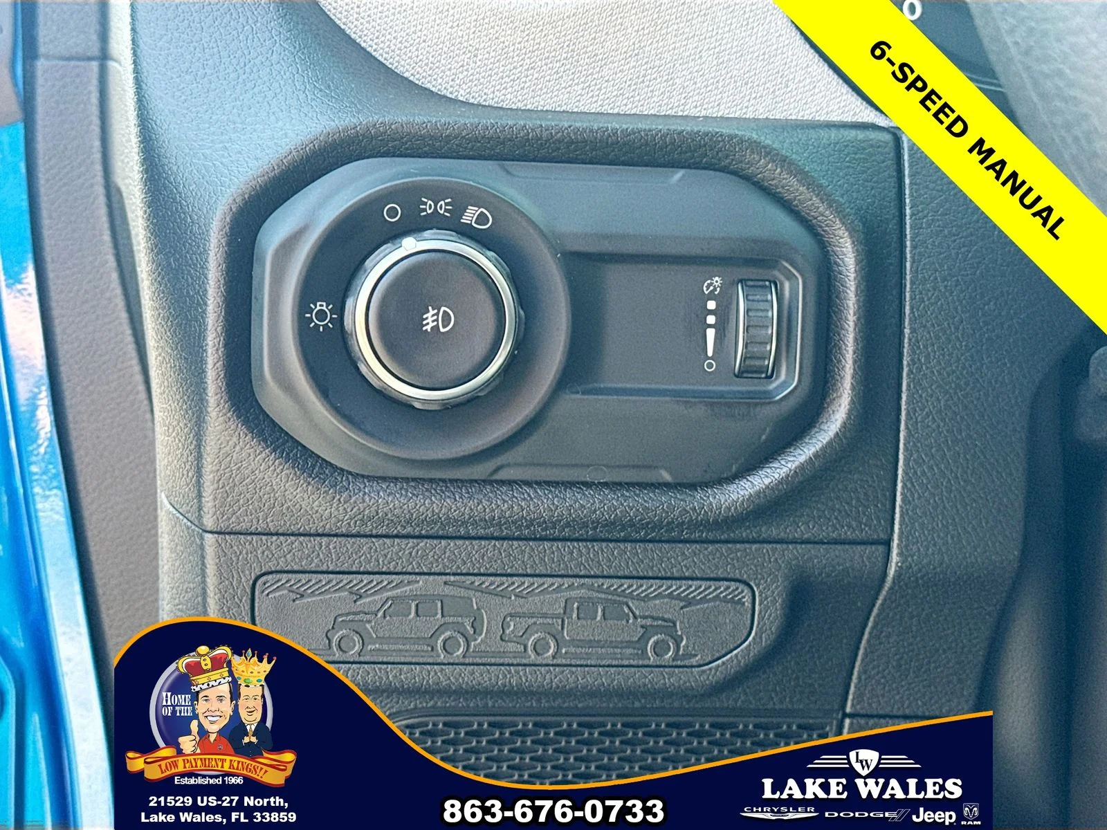 New 2026 Hydro Blue Pearl-Coat Exterior Paint Jeep Sport image 9