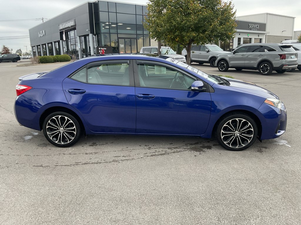 Used 2015 Blue Crush Metallic Toyota S Premium image 10