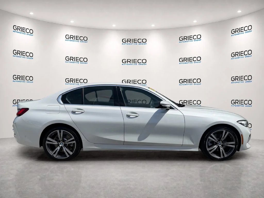 Used 2024 White BMW 330i image 8