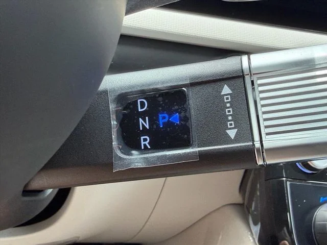 Used 2026 White Hyundai SEL image 19