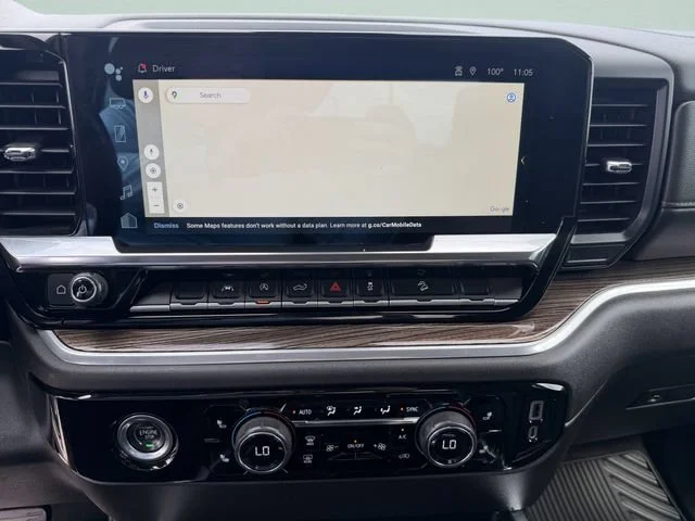 Used 2022 SUMMIT WHITE Chevrolet LT image 19
