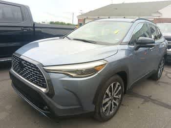 2025 Toyota Corolla Cross XLE
