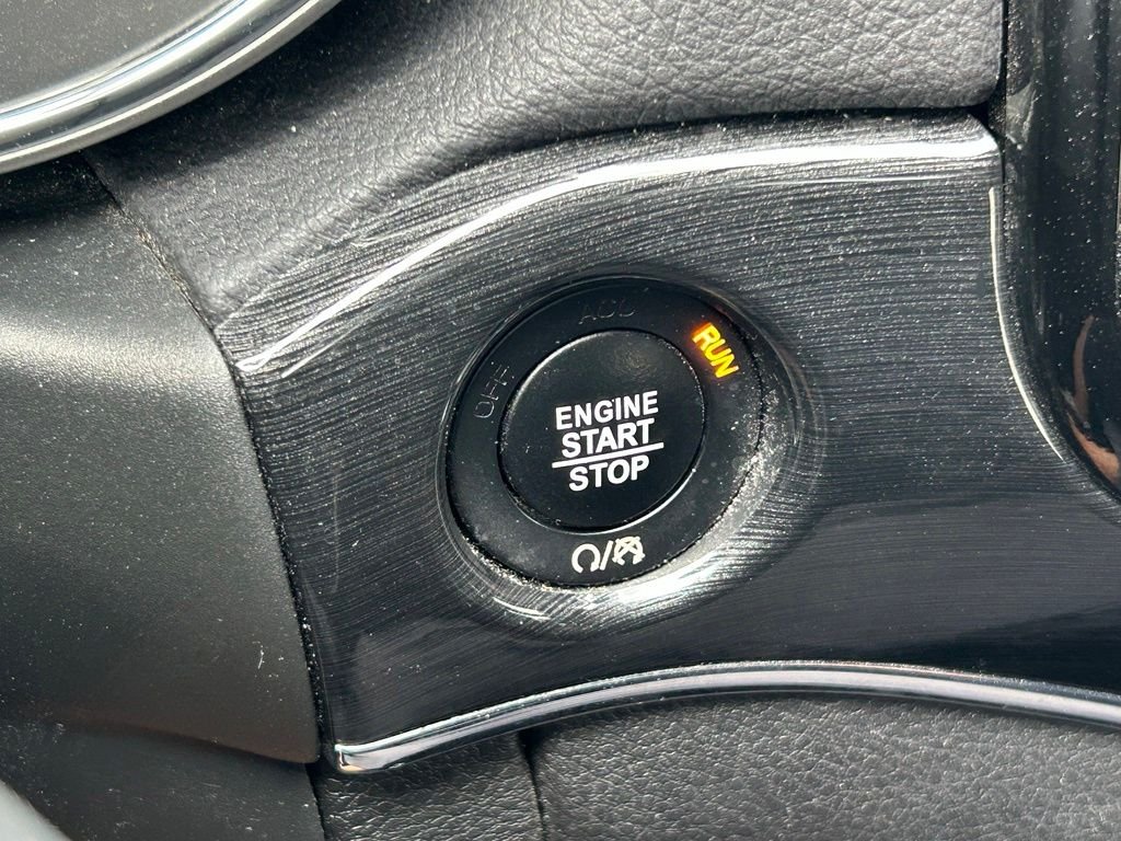 Used 2020 White Jeep Trailhawk image 56