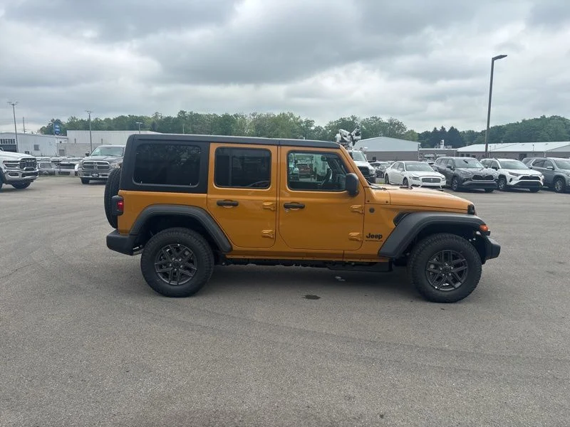 New 2026 Goldilocks Exterior Paint Jeep Sport S image 2