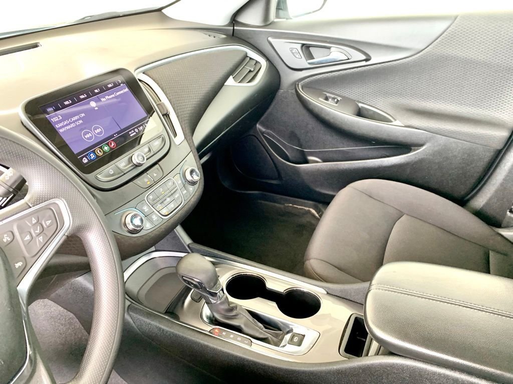 Used 2023 Gray Chevrolet LT image 36