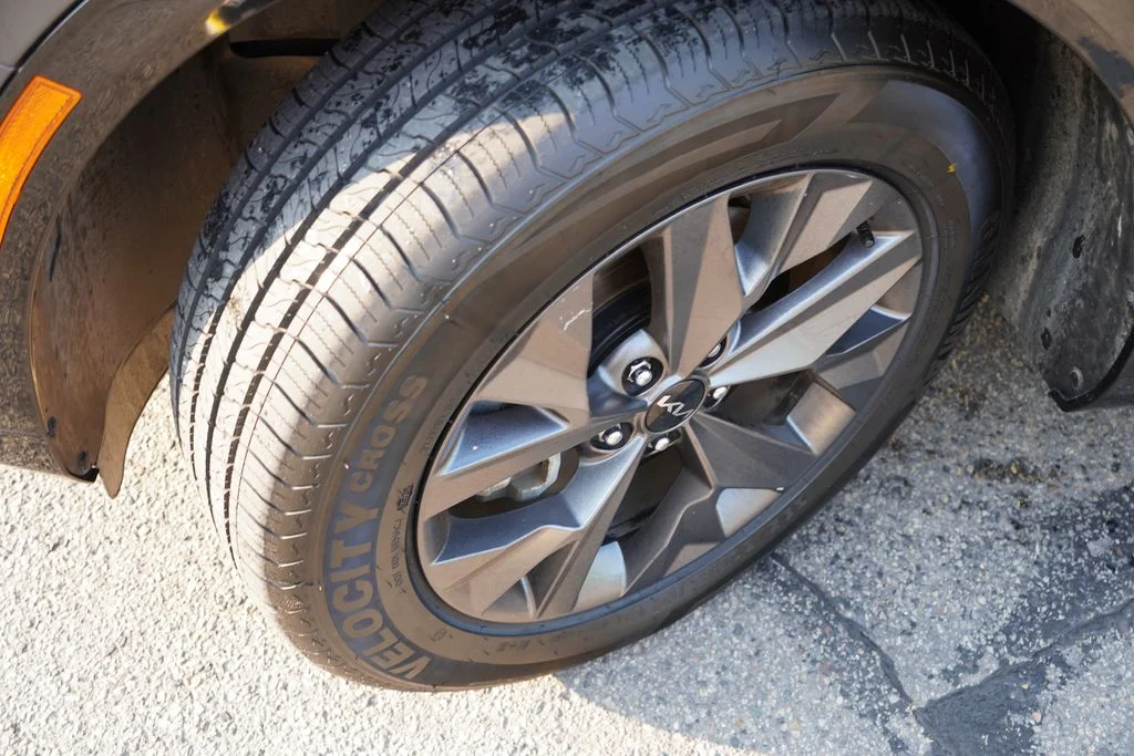 Certified Used 2024 Shadow Matte Gray Kia SX-Prestige image 13