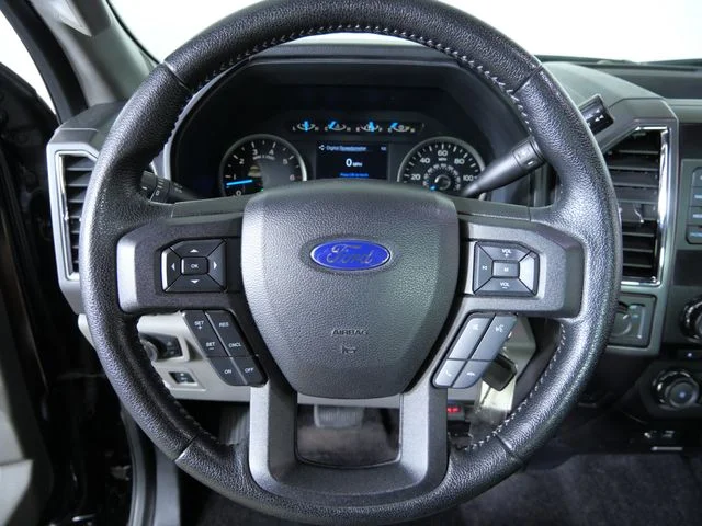 Used 2015 Black Ford XLT image 29