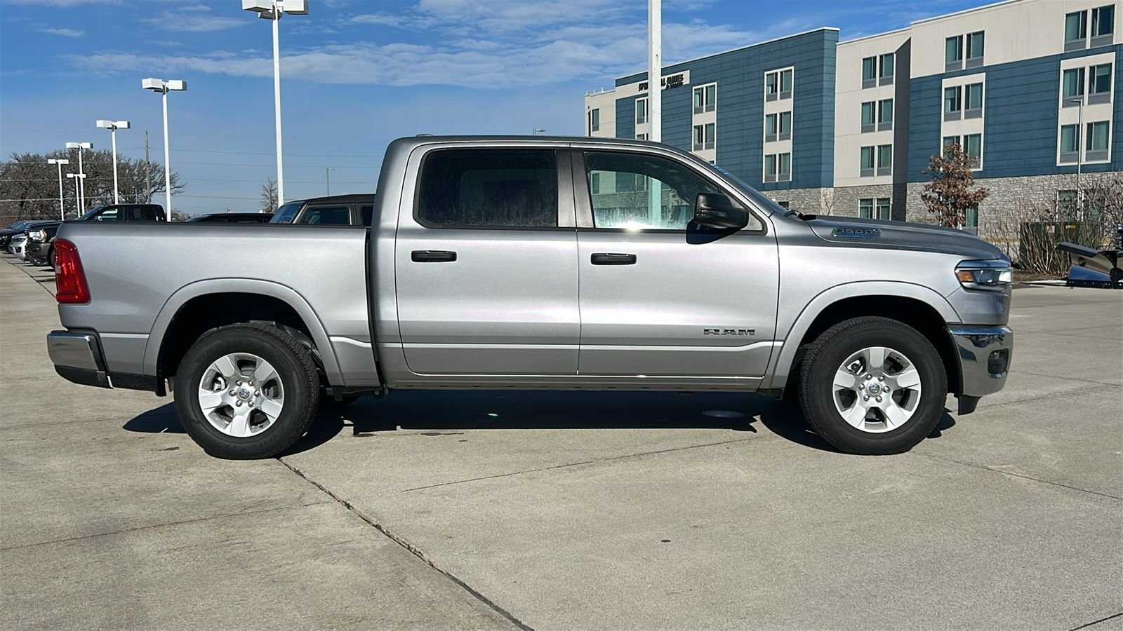 New 2025 Billet Silver Metallic Clear-Coat Exterior Paint RAM Big Horn/Lone Star image 2