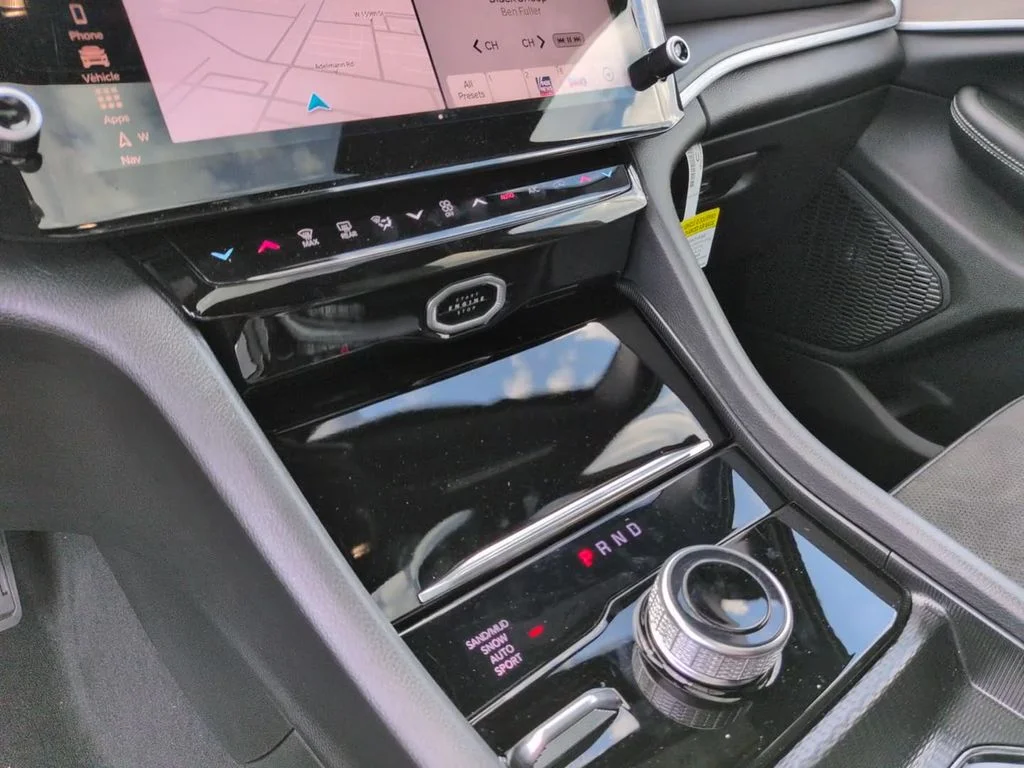 New 2026 Black Jeep Altitude image 27