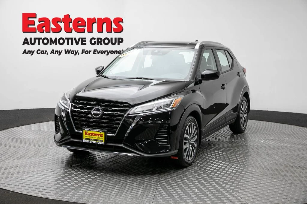 Used 2023 Black Nissan SV image 1